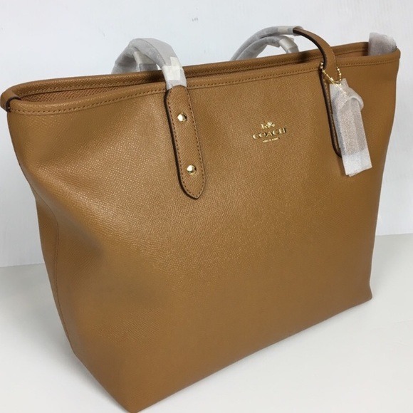 coach large city zip tote